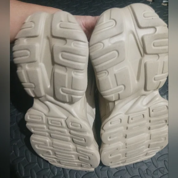 Men Beige Chunky Platform Sneakers - Picture 11 of 12